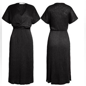 All In Favor Dolman Plissé Midi Dress Black Small